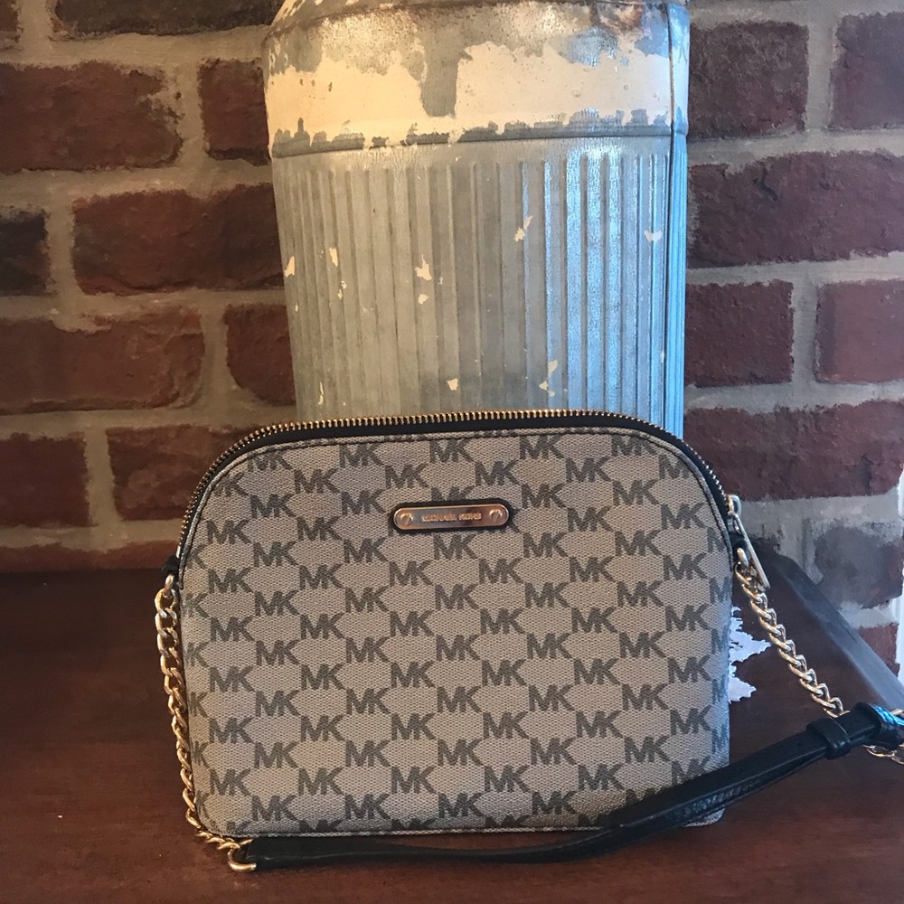 MK purse